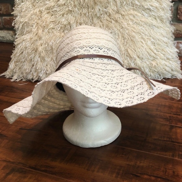 Vintage BoHo Hippie Eyelet Wide Brim Flopp… main image 6